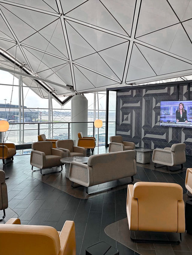 Qantas Lounge at Hong Kong International Airport Terminal 3