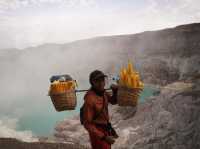A journey to Mount Ijen: Witnessing the sulfur miners  