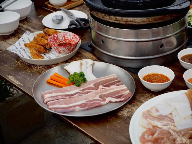 🥓☁️   #หมูกระทะ บนดาดฟ้า • #วิวอย่างปัง 