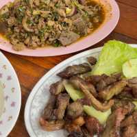 ส้มตำยายนอม-บุรีรัมย์ 