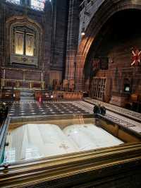 Liverpool Cathedral โบสถ์ที่ใหญ่ที่สุดของเมือง 💒