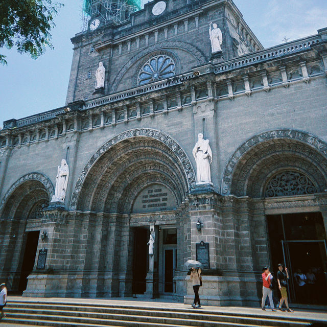  A Glimpse of Manila Cathedral