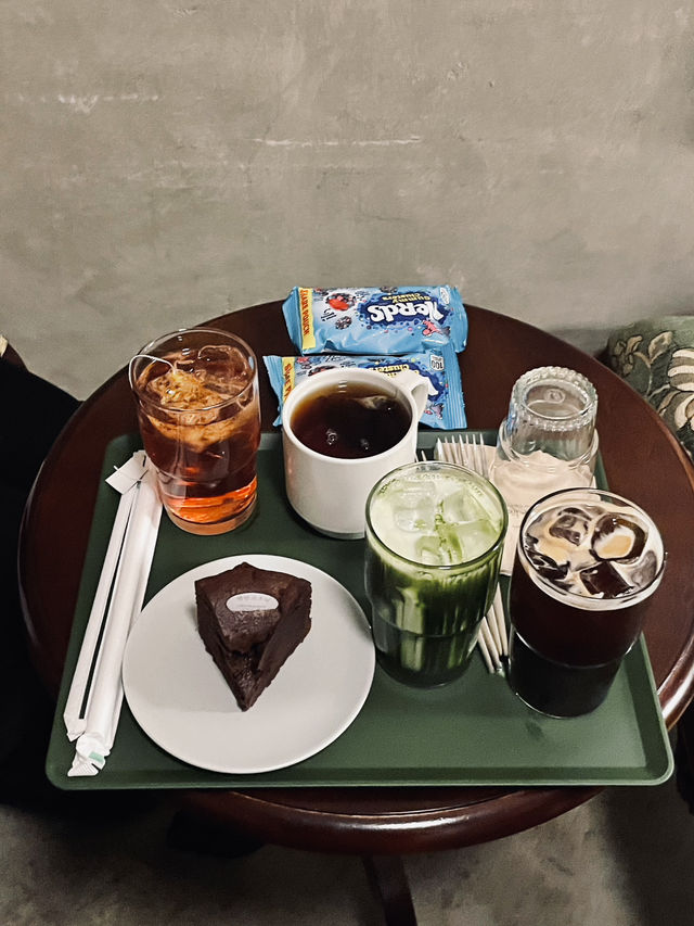 군자에서 만나는 조용한 쉼터📖, “책방고즈넉”에서의 힐링 타임☕️