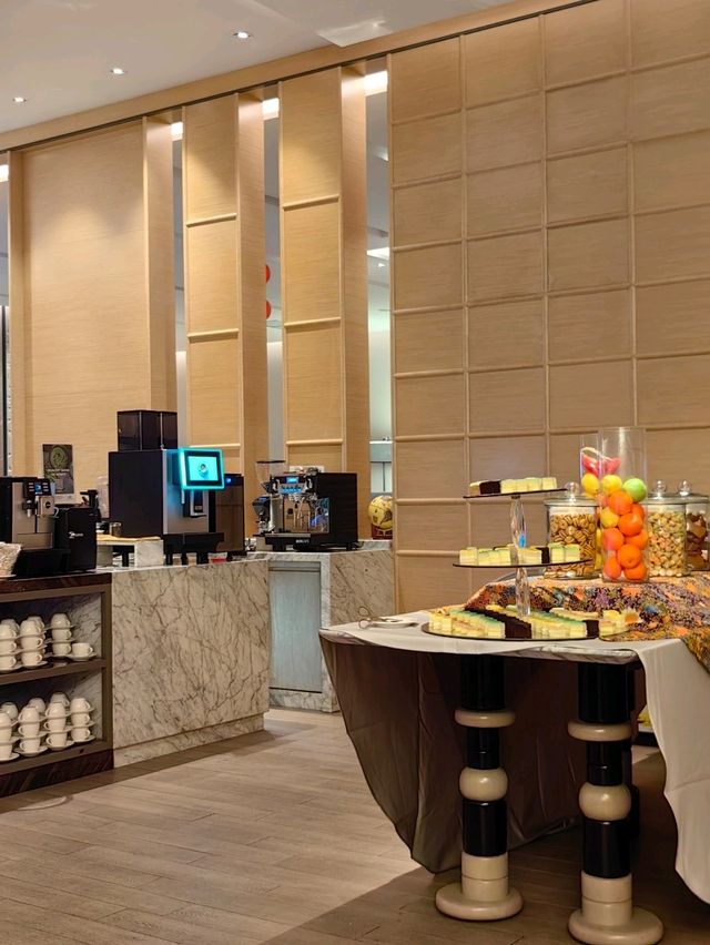Warna All-Day Dining at Mercure Kuala Lumpur Glenmarie
