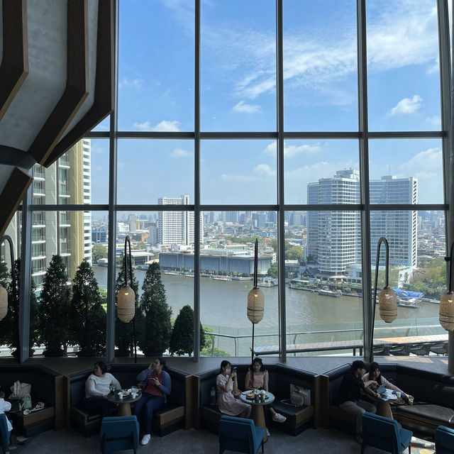 Starbucks ที่วิวดีที่สุดในกรุงเทพ! 