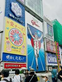 大阪といえばここ！ネオン輝く食い倒れの街✨