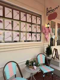 PAULETTE BKK คาเฟ่สีชมพูสไตล์ฝรั่งเศส