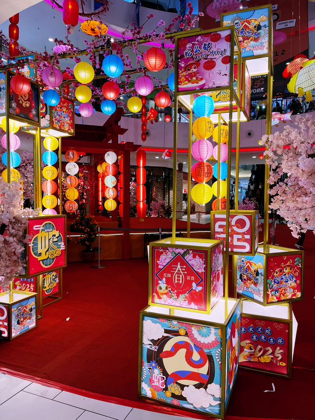 Vivacity Megamall doesn’t want to lose in Chinese New Year Deco