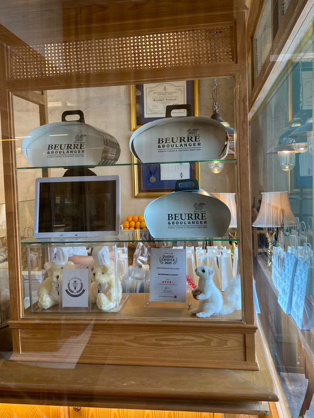 BEURRE & BOULANGER : คาเฟ่มีดีครัวซองต์ ฉะเชิงเทรา