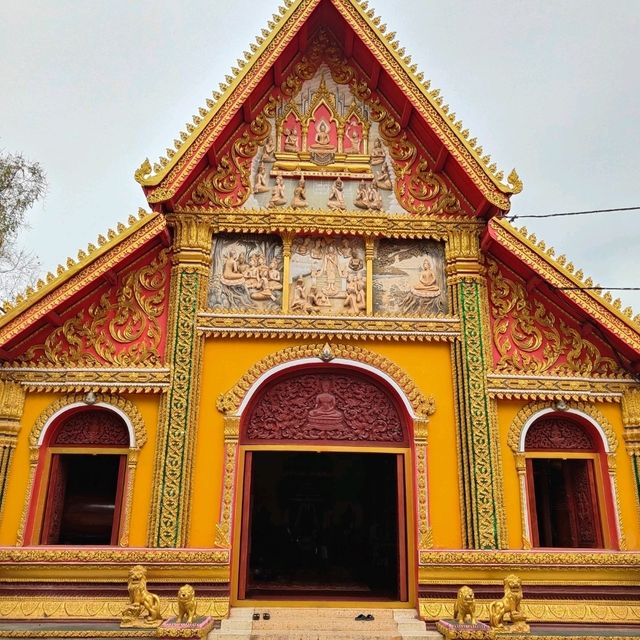 Sacred Walk: A Spiritual Journey at Wat Si Muang 🌟🙏