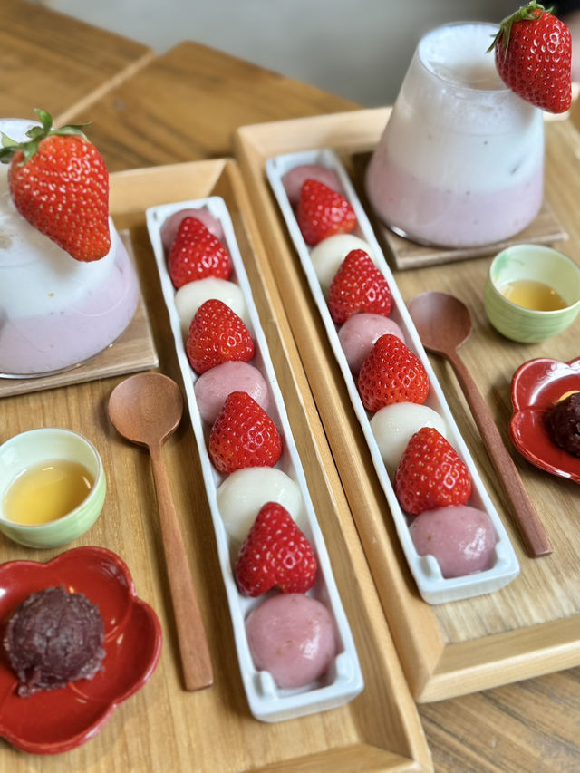 A Cozy Spot for Japanese Sweets at Manmaru