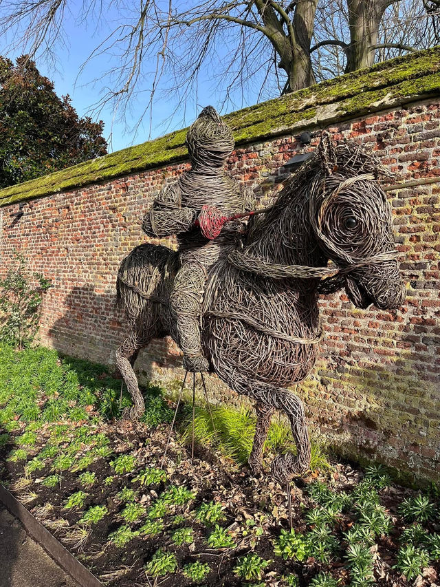 Hampton Court Palace