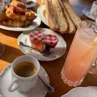 Cozy and great brunch options
