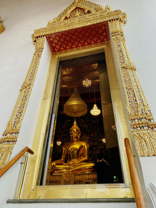 ทำไมต้องมาวัดสุทัศน์