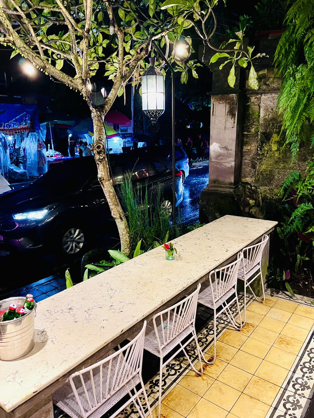 “Beautiful Spring Feast at Gedong Sisi”