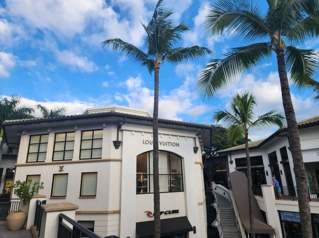 [🇺🇸マウイ島] 高級感とリゾート感が融合する、The Shops at Waileaでのショッピングタイム