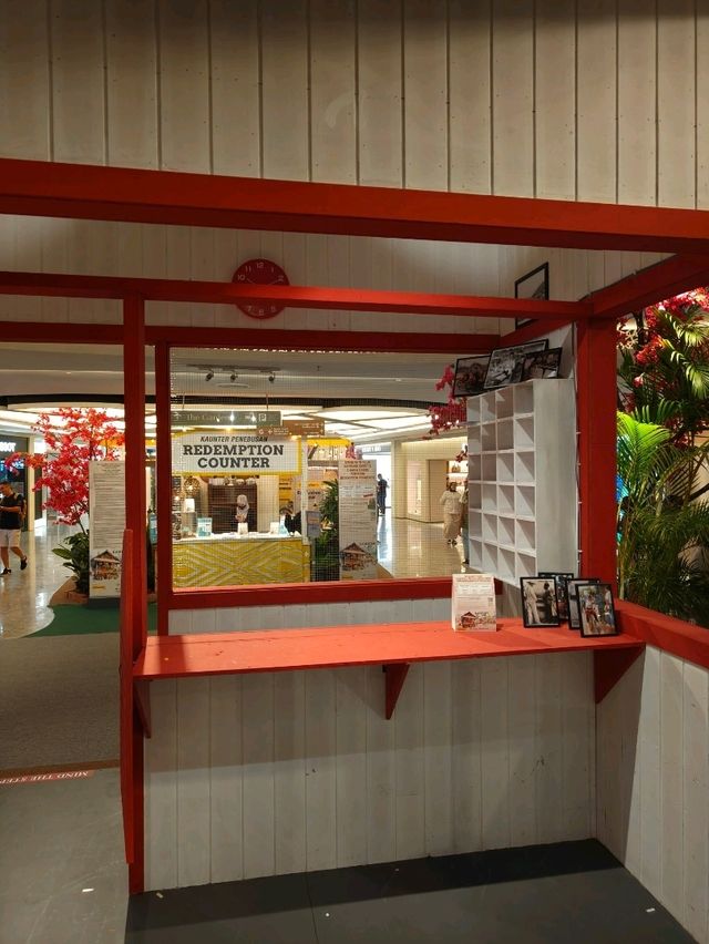 Time Travel to the Olden Days at the Mall