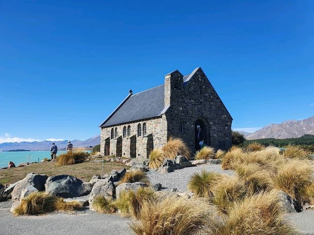 Golden Hour at Lake Tekapo: Reflections & Relaxation🌠