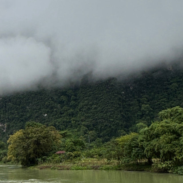 Peaceful Escape by the River – Tad Moun Resort