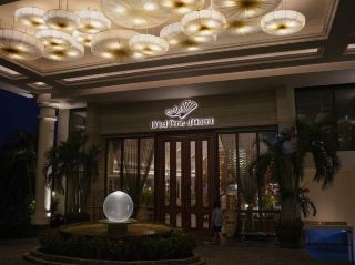 Hotel Perle d'Orient MGallery Cát Bà 