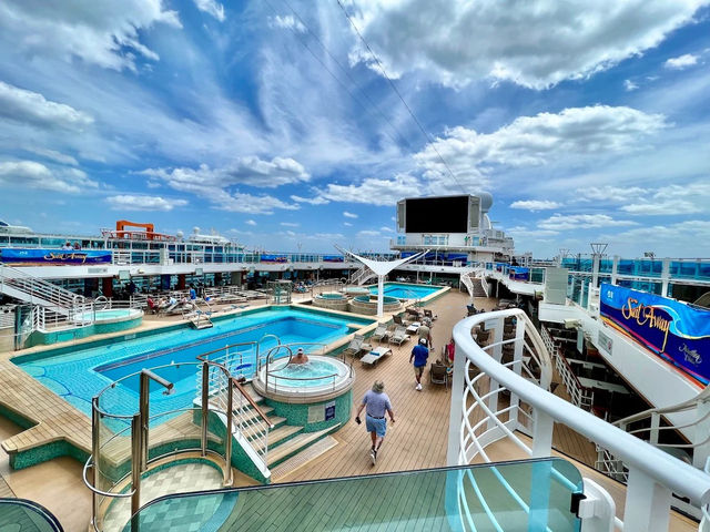✨ Enchanted Princess Cruise: A Real-Life Fairytale on the Seas 🌊👑 