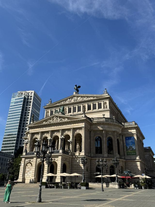 🎭 Alte Oper, 프랑크푸르트의 문화 아이콘!
