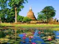 🏛️🌿 SUKHOTHAI WEEKEND ESCAPE: Cycling Through Thailand's Golden Age! 
