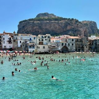 🌊 **Sun, Sand & Sicilian Charm: A Perfect Day at Cefalù Beach!