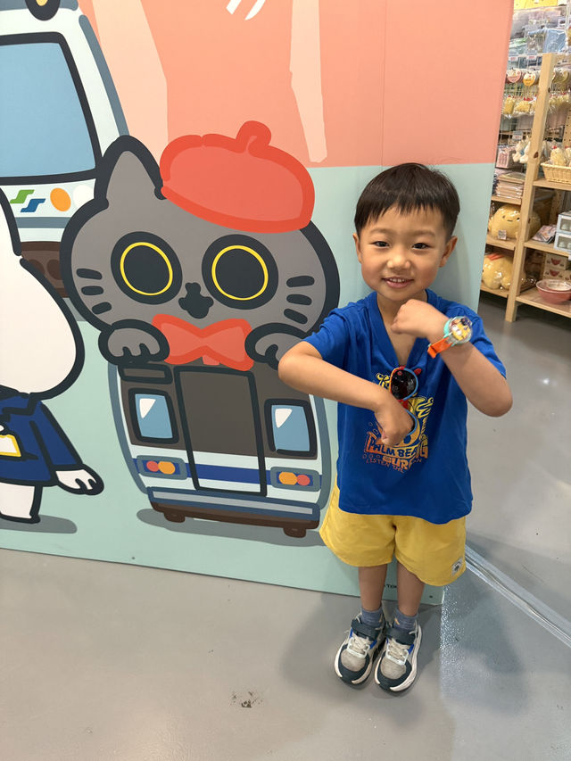 【 台北華山文創園區 】   