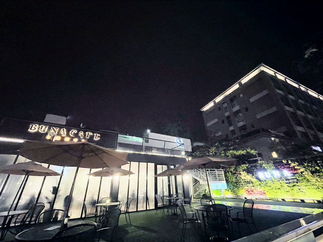 城市中的歐風秘境：BUNA CAF’E 內湖店