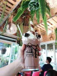 อิ่มโอ่งคาเฟ่สุพรรณ อร่อยในราคาไม่แพง