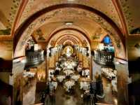 瑞士-伯恩，百年穀倉改建的地窖餐廳---Kornhauskeller Restaurant & Bar