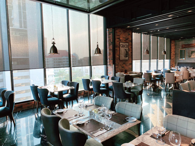 【タイ バンコク】　立地抜群！五つ星ホテル SKYVIEW Hotel Bangkok Sukhumvit