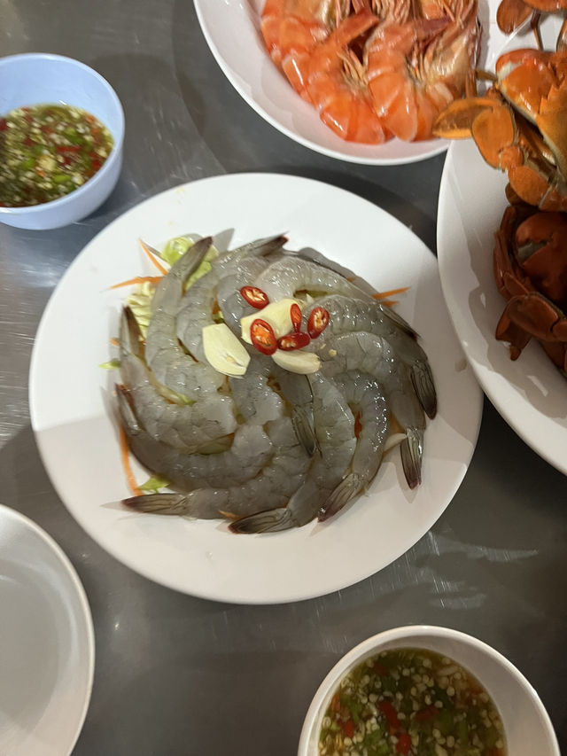 โฮมสเตย์จันทบุรี กินปู ดูเหยี่ยว Pet Friendly!