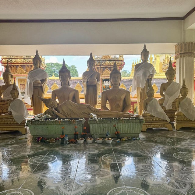 Pha That Luang - Vientiane 