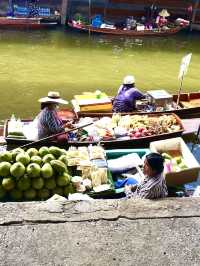 入場無料で楽しめる！本場タイの水上マーケットで非日常体験🚤🌞🇹🇭