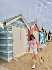 Exploring the Iconic Bathing Boxes of Melbourne 🇦🇺🏖️🌊☀️