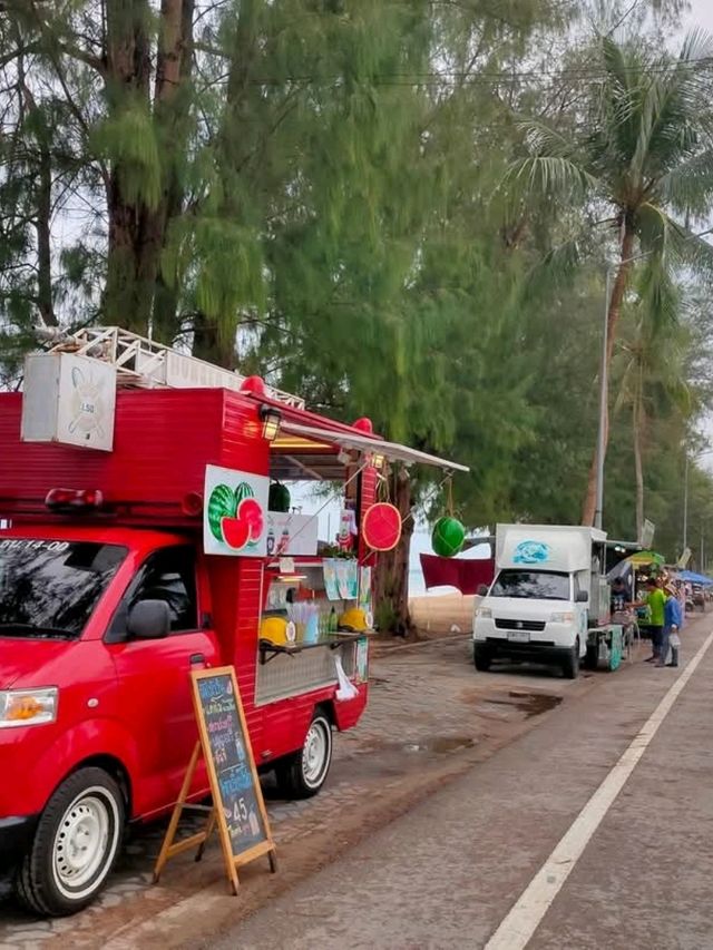 หาดบ้านกรูด บางสะพาน ประจวบคีรีขันธ์