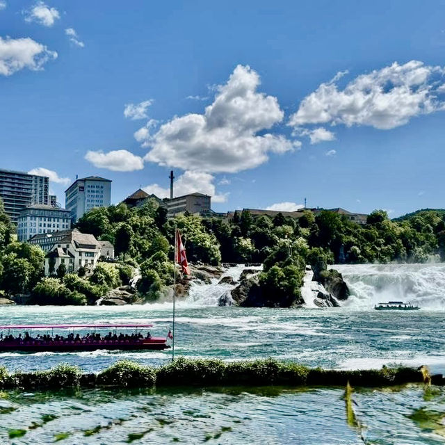 壯觀迷人的瀑布～瑞士萊茵瀑布 Rheinfall 