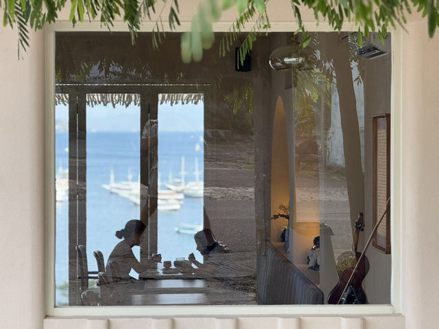 Best view cafe right beside my hostel