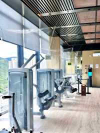 Harbourside Serenity – Where Urban Pulse Meets Riverside Tranquility