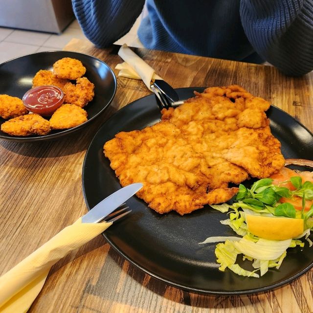 비엔나 슈니첼 맛집 : Anna's Schnitzel Stube Wien