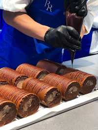 theRoll’ING – The King of Dessert Rolls with the Longest Lines in GZ!