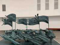 Where Lingnan Brushstrokes Dance with Modern Light
