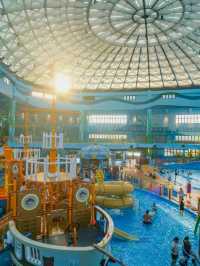 Jungle Meets Ocean – Where Water Thrills Bloom Under Canopies