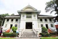 คุ้มเจ้าหลวงเมืองแพร่