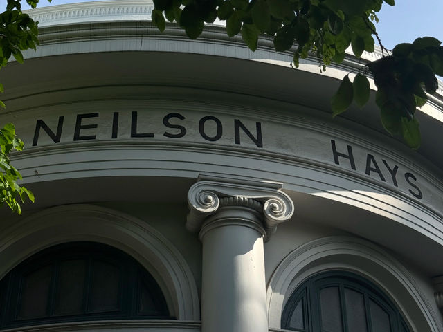 Bangkok's Most Beautiful Library: The Century-Old Neilson Hays Library! 📚✨