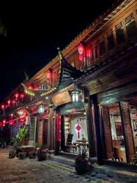 Evening Stroll in Lijiang Old Town