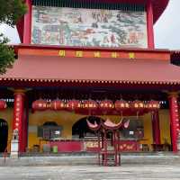 Lian Shan Shuang Lin Monastery (Free, lesser-known)