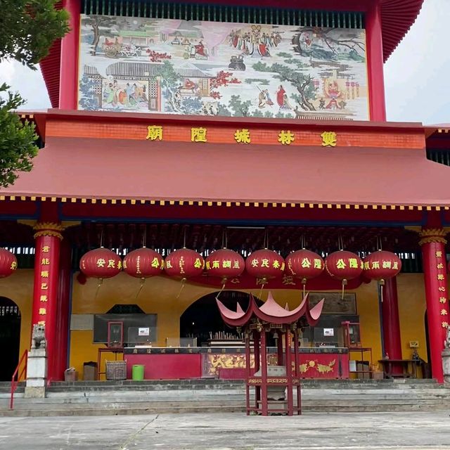 Lian Shan Shuang Lin Monastery (Free, lesser-known)